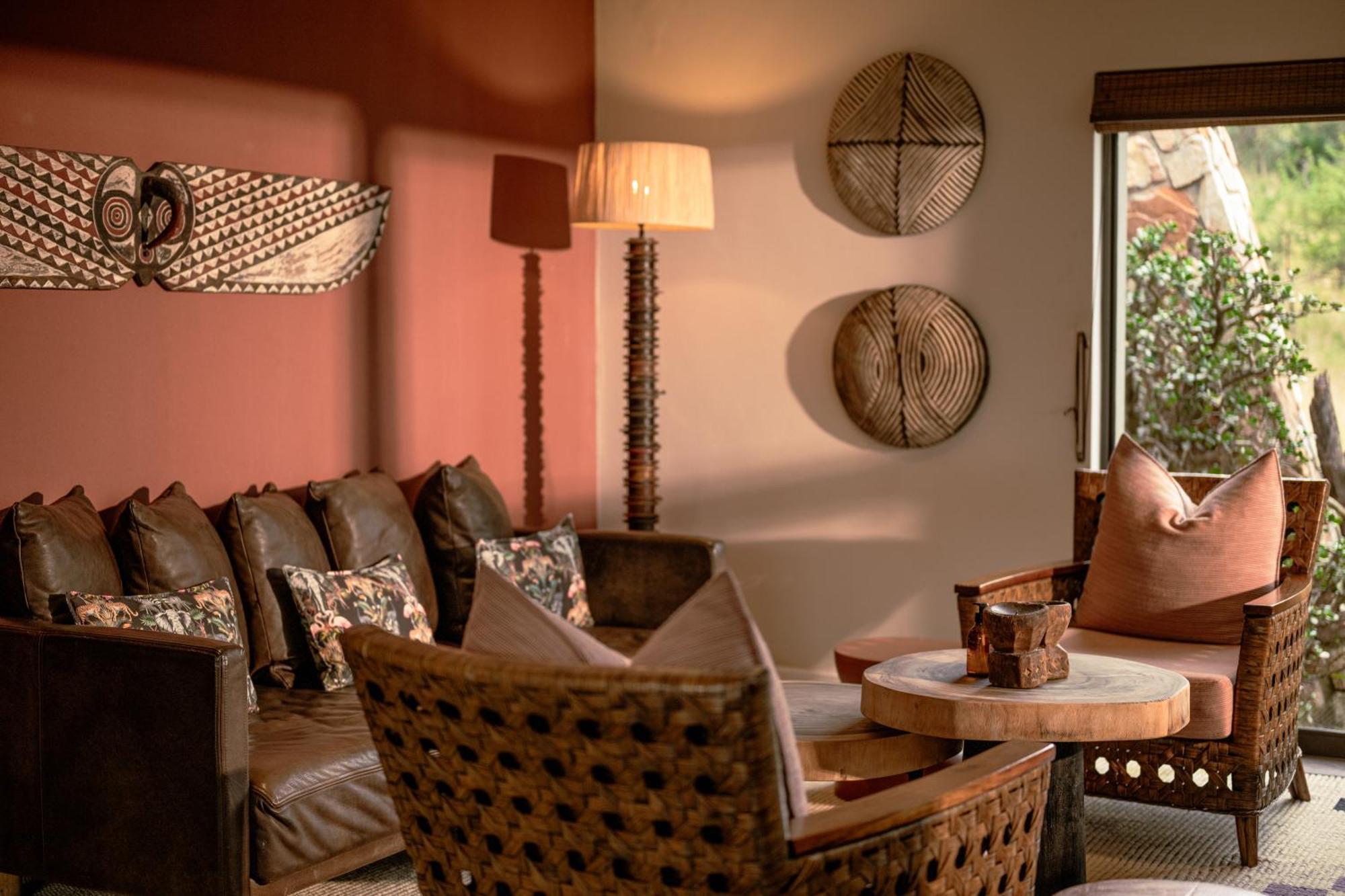 Zulu Rock Lodge - Babanango Game Reserve Ulundi Exterior photo