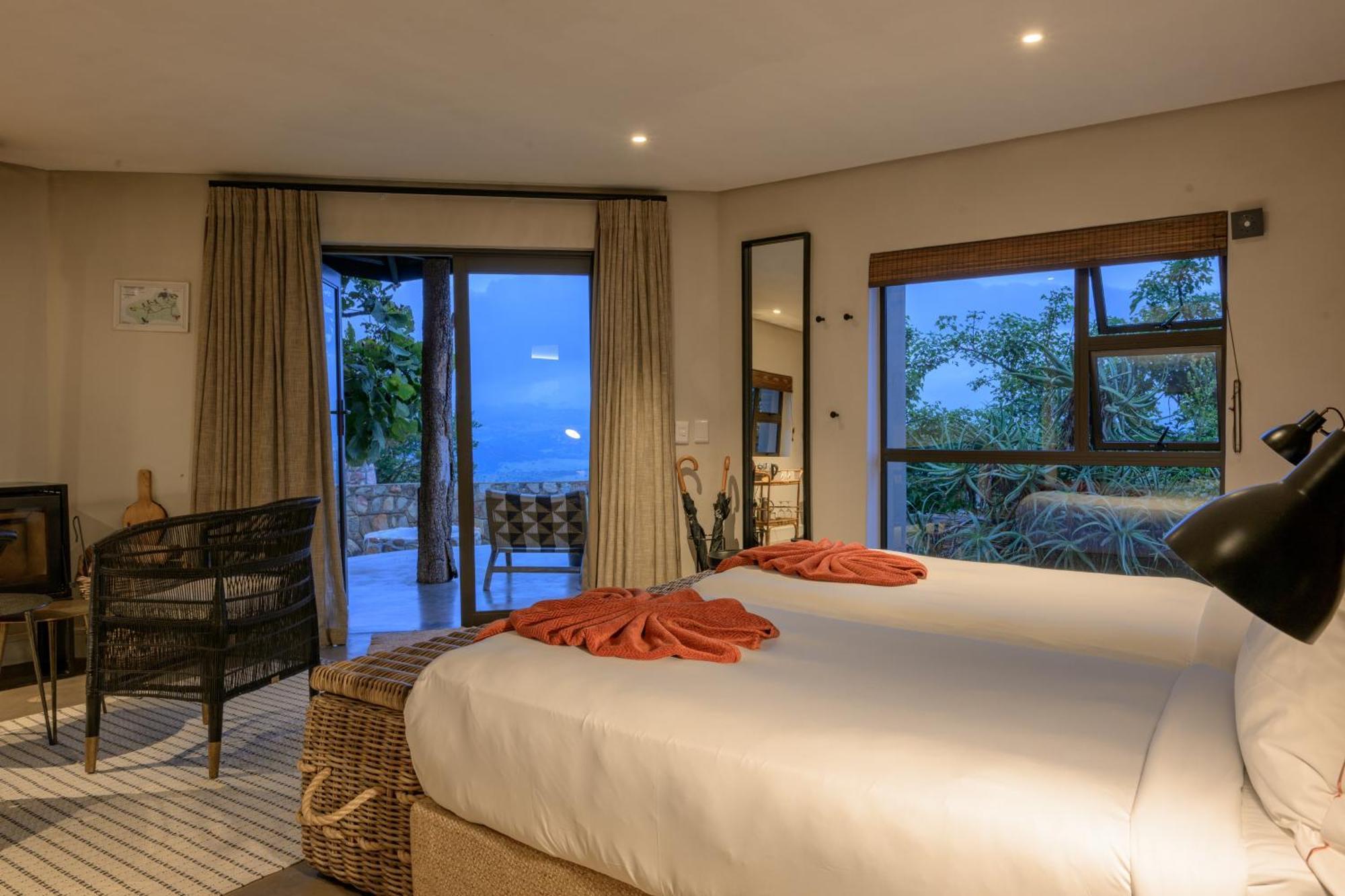 Zulu Rock Lodge - Babanango Game Reserve Ulundi Exterior photo