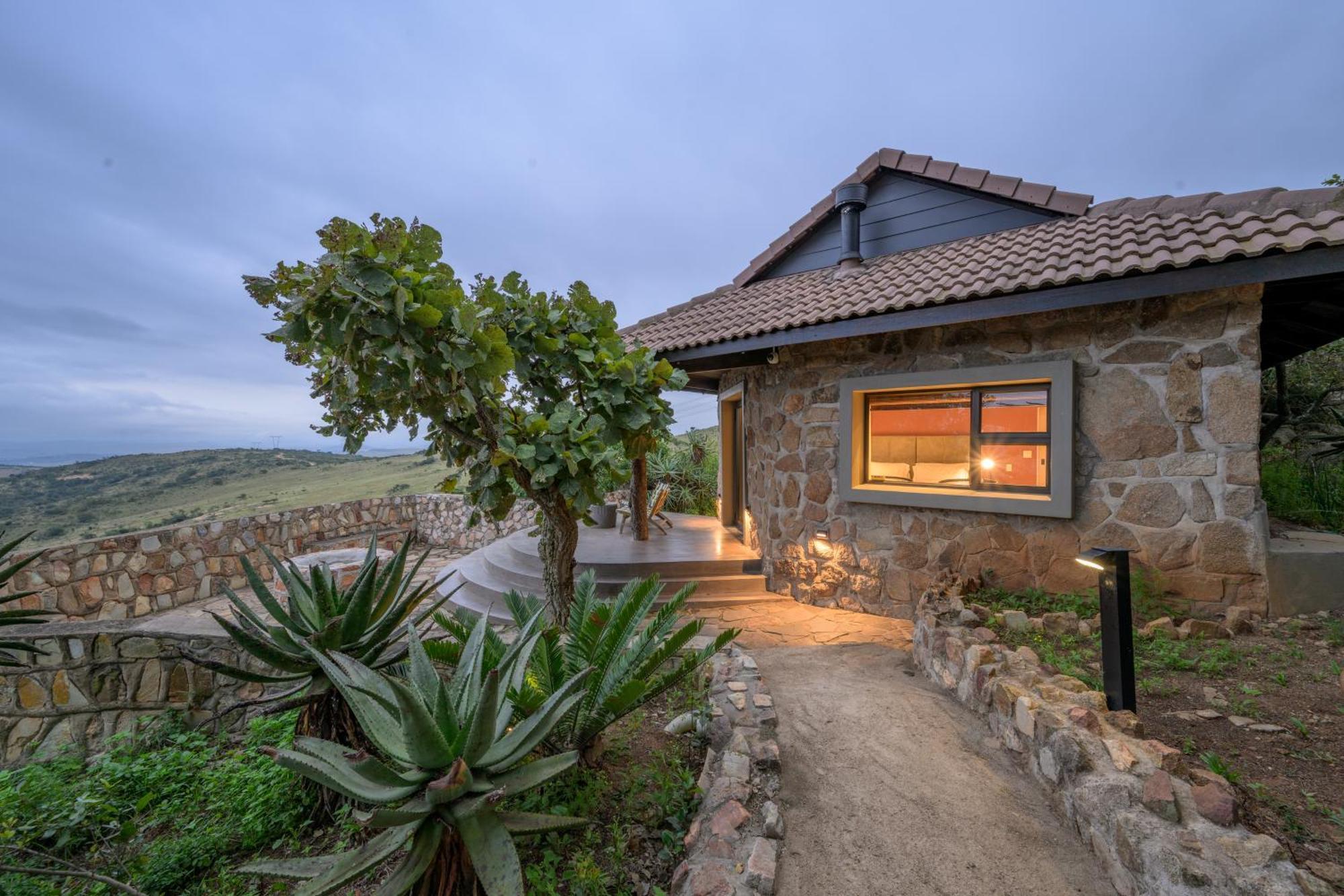 Zulu Rock Lodge - Babanango Game Reserve Ulundi Exterior photo