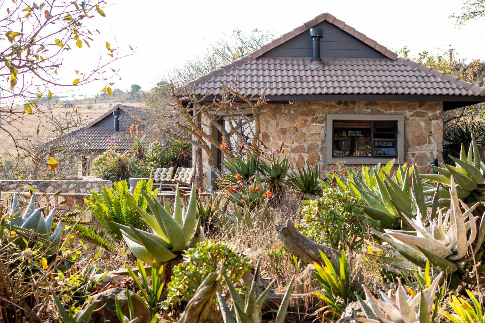 Zulu Rock Lodge - Babanango Game Reserve Ulundi Exterior photo