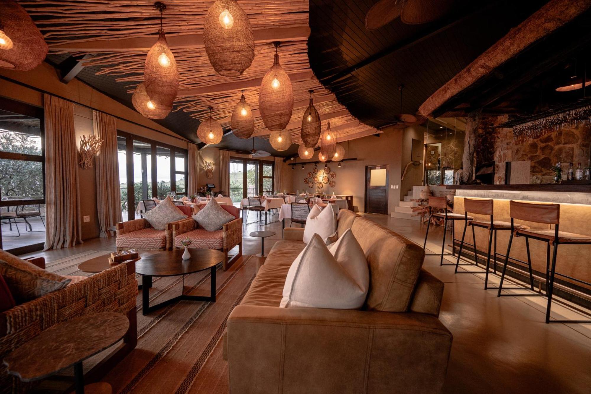 Zulu Rock Lodge - Babanango Game Reserve Ulundi Exterior photo